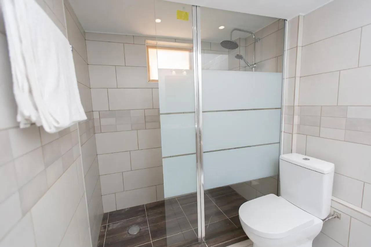 Aladdin'S Hostel Larnaca